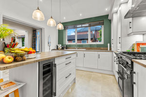 Kitchen- click for photo gallery